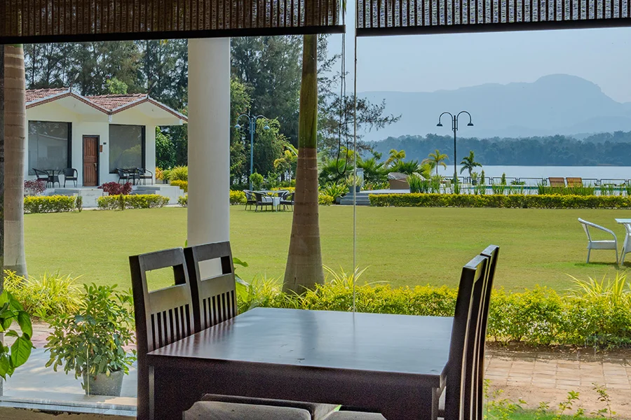 gourissa-dining-2
